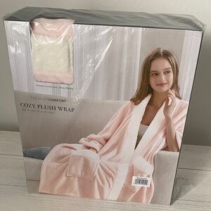 Women's Plush Pink Wrap